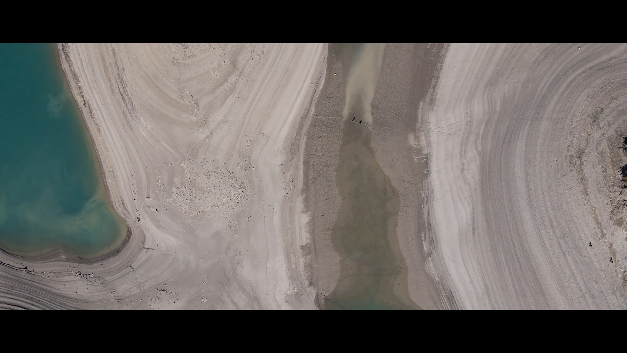 Drone - Le lac de Serre-Ponçon & La forêt blanche